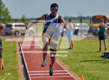 Thumbnail 1 in Lake Houston Conquerors Invitational (Triple Jump) photogallery.