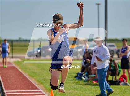 Thumbnail 2 in Lake Houston Conquerors Invitational (Triple Jump) photogallery.