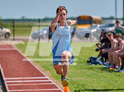 Thumbnail 1 in Lake Houston Conquerors Invitational (Triple Jump) photogallery.