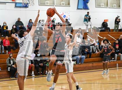 Thumbnail 2 in St. Pius X-St. Matthias Academy vs. Beverly Hills photogallery.