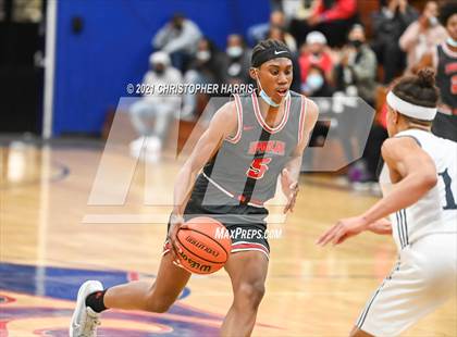 Thumbnail 3 in St. Pius X-St. Matthias Academy vs. Beverly Hills photogallery.
