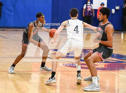 Thumbnail 1 in St. Pius X-St. Matthias Academy vs. Beverly Hills photogallery.