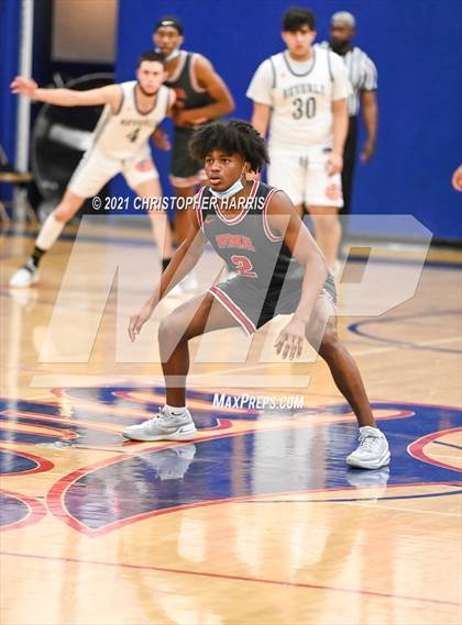 Thumbnail 3 in St. Pius X-St. Matthias Academy vs. Beverly Hills photogallery.