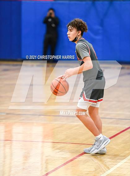Thumbnail 1 in St. Pius X-St. Matthias Academy vs. Beverly Hills photogallery.