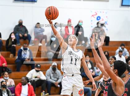 Thumbnail 2 in St. Pius X-St. Matthias Academy vs. Beverly Hills photogallery.