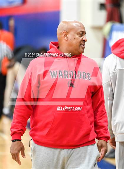 Thumbnail 2 in St. Pius X-St. Matthias Academy vs. Beverly Hills photogallery.