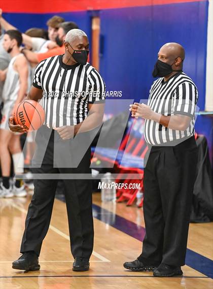 Thumbnail 1 in St. Pius X-St. Matthias Academy vs. Beverly Hills photogallery.