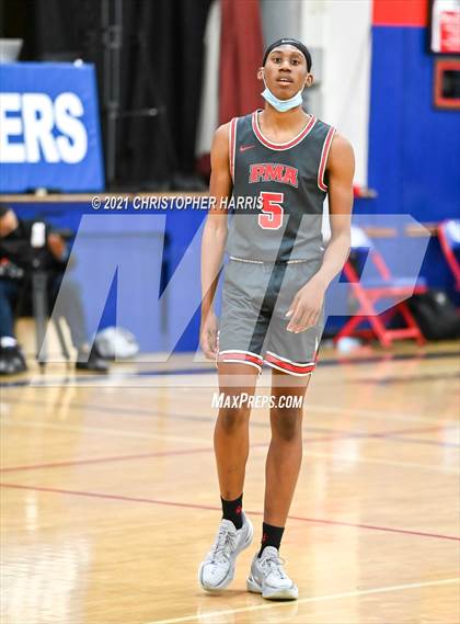 Thumbnail 3 in St. Pius X-St. Matthias Academy vs. Beverly Hills photogallery.