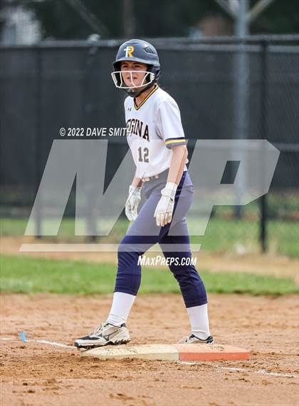 Thumbnail 3 in Regina vs Washington (Varsity Classic) photogallery.