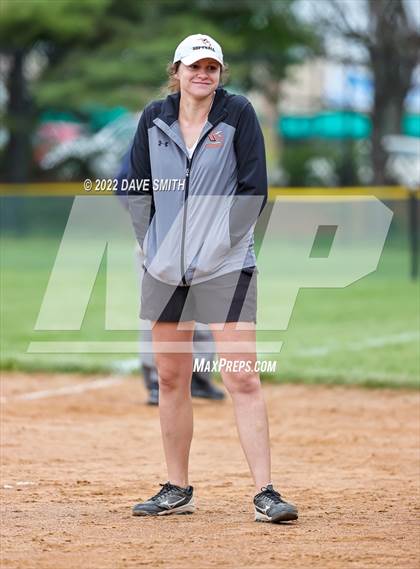 Thumbnail 2 in Regina vs Washington (Varsity Classic) photogallery.