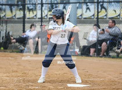 Thumbnail 3 in Regina vs Washington (Varsity Classic) photogallery.