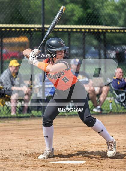 Thumbnail 3 in Regina vs Washington (Varsity Classic) photogallery.