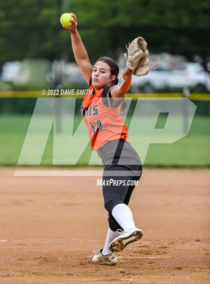 Thumbnail 2 in Regina vs Washington (Varsity Classic) photogallery.