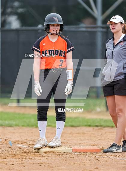 Thumbnail 2 in Regina vs Washington (Varsity Classic) photogallery.