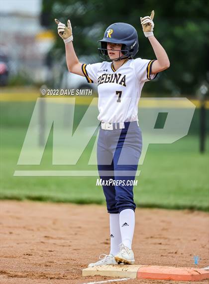 Thumbnail 3 in Regina vs Washington (Varsity Classic) photogallery.