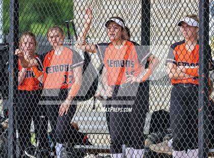 Thumbnail 3 in Regina vs Washington (Varsity Classic) photogallery.