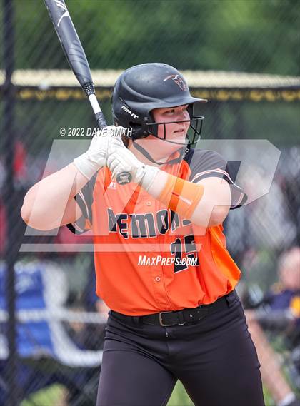 Thumbnail 1 in Regina vs Washington (Varsity Classic) photogallery.