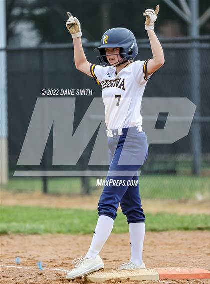 Thumbnail 2 in Regina vs Washington (Varsity Classic) photogallery.