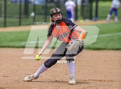 Thumbnail 3 in Regina vs Washington (Varsity Classic) photogallery.
