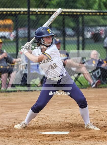 Thumbnail 1 in Regina vs Washington (Varsity Classic) photogallery.