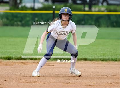 Thumbnail 2 in Regina vs Washington (Varsity Classic) photogallery.