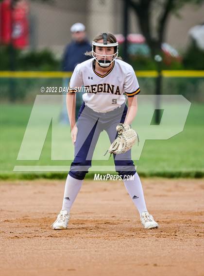 Thumbnail 1 in Regina vs Washington (Varsity Classic) photogallery.
