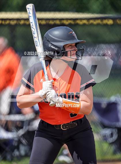 Thumbnail 3 in Regina vs Washington (Varsity Classic) photogallery.