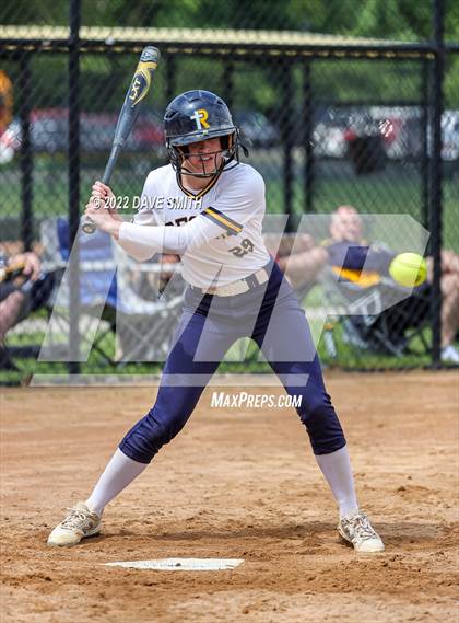 Thumbnail 1 in Regina vs Washington (Varsity Classic) photogallery.