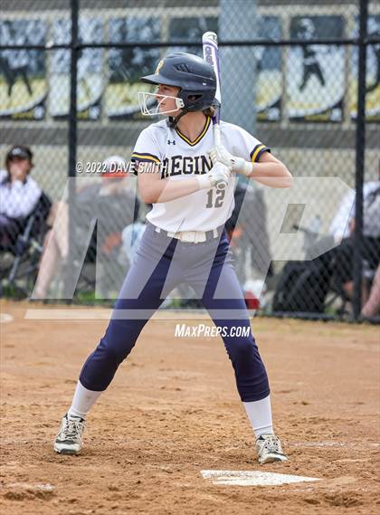 Thumbnail 1 in Regina vs Washington (Varsity Classic) photogallery.