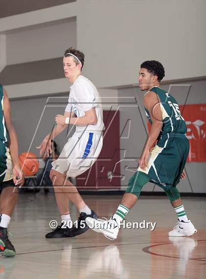 Thumbnail 2 in Edison @ Catalina Foothills (MaxPreps Holiday Classic) photogallery.
