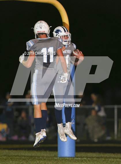 Thumbnail 3 in Waterloo @ Jerseyville photogallery.