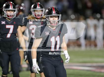 Thumbnail 2 in Edmond Santa Fe @ Mustang (OSSAA 6A-1 Round 1 Playoff) photogallery.