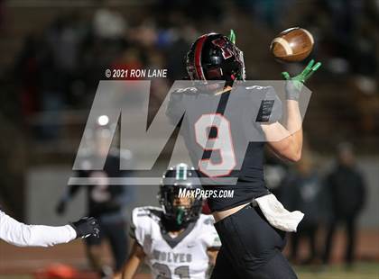 Thumbnail 3 in Edmond Santa Fe @ Mustang (OSSAA 6A-1 Round 1 Playoff) photogallery.