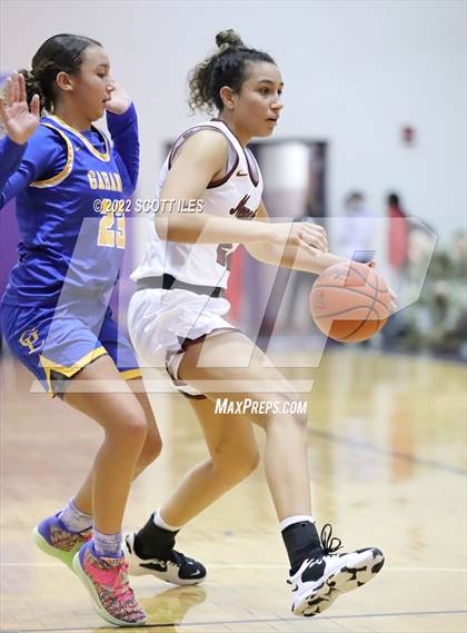Thumbnail 1 in Lincoln vs. Newark (OGBR Classic in the City) photogallery.