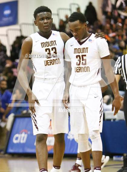 Thumbnail 3 in Christ the King vs Mt. Vernon (SNY Invitational) photogallery.