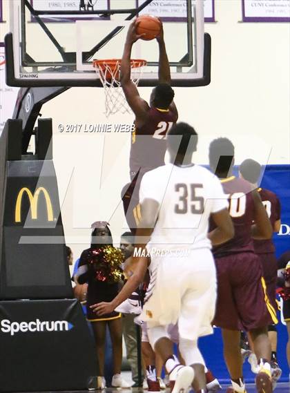 Thumbnail 2 in Christ the King vs Mt. Vernon (SNY Invitational) photogallery.