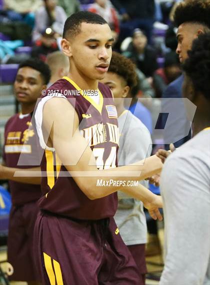 Thumbnail 1 in Christ the King vs Mt. Vernon (SNY Invitational) photogallery.