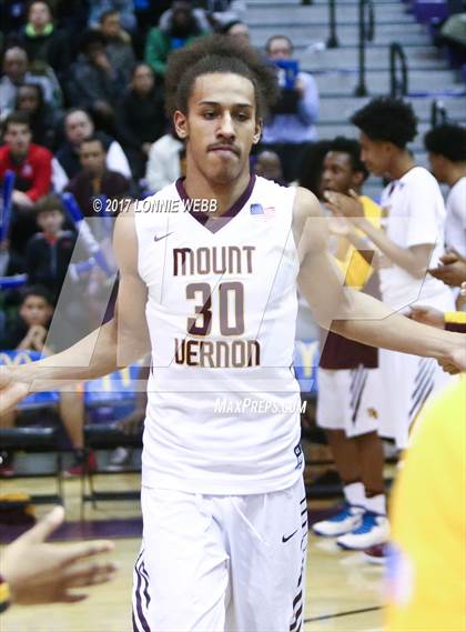 Thumbnail 1 in Christ the King vs Mt. Vernon (SNY Invitational) photogallery.