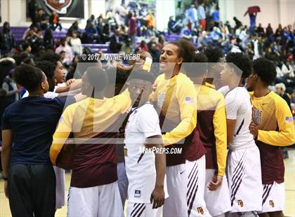 Thumbnail 2 in Christ the King vs Mt. Vernon (SNY Invitational) photogallery.