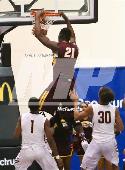 Thumbnail 2 in Christ the King vs Mt. Vernon (SNY Invitational) photogallery.