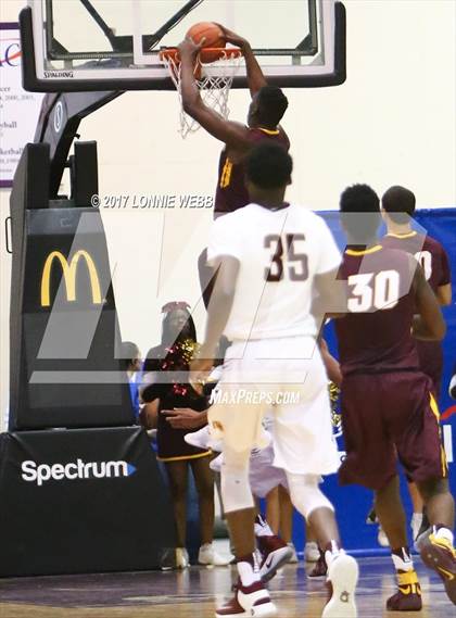 Thumbnail 3 in Christ the King vs Mt. Vernon (SNY Invitational) photogallery.