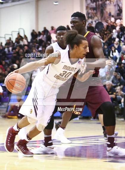 Thumbnail 3 in Christ the King vs Mt. Vernon (SNY Invitational) photogallery.