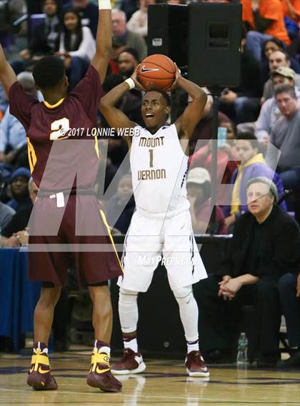 Thumbnail 1 in Christ the King vs Mt. Vernon (SNY Invitational) photogallery.