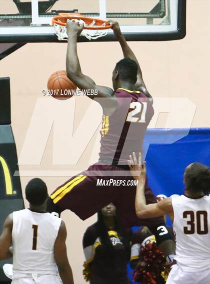 Thumbnail 3 in Christ the King vs Mt. Vernon (SNY Invitational) photogallery.