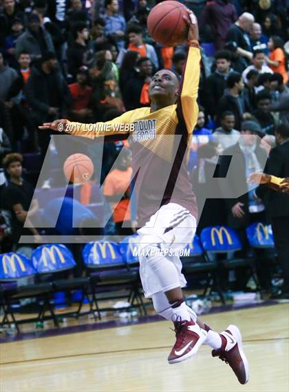 Thumbnail 2 in Christ the King vs Mt. Vernon (SNY Invitational) photogallery.