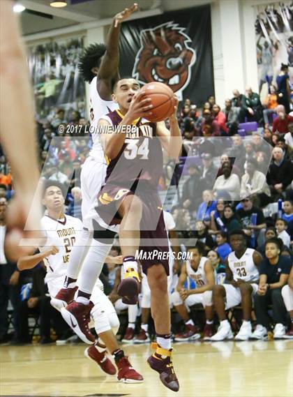 Thumbnail 1 in Christ the King vs Mt. Vernon (SNY Invitational) photogallery.