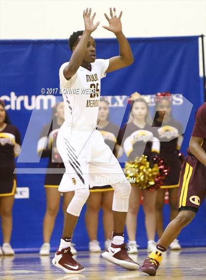 Thumbnail 1 in Christ the King vs Mt. Vernon (SNY Invitational) photogallery.