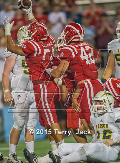 Thumbnail 1 in Edison vs. Mater Dei  photogallery.