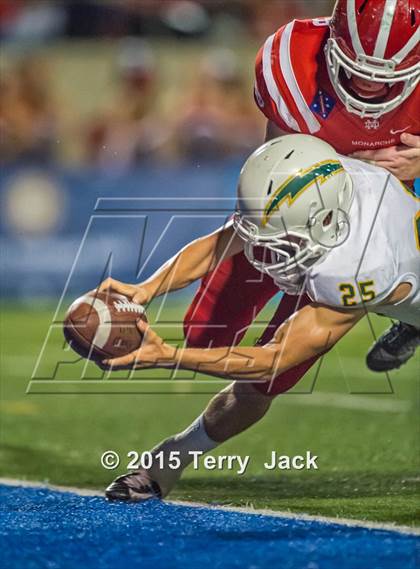 Thumbnail 1 in Edison vs. Mater Dei  photogallery.