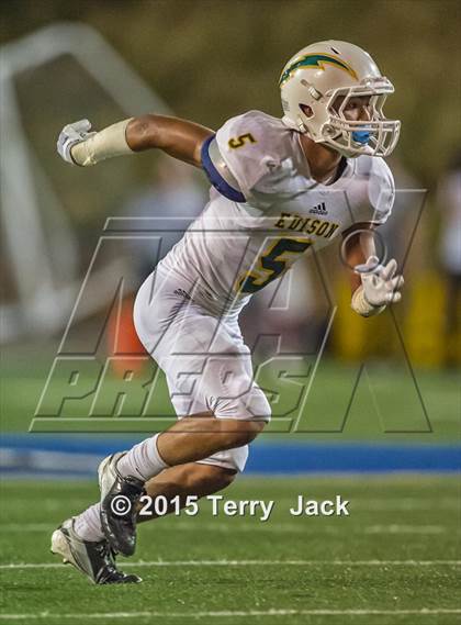 Thumbnail 1 in Edison vs. Mater Dei  photogallery.